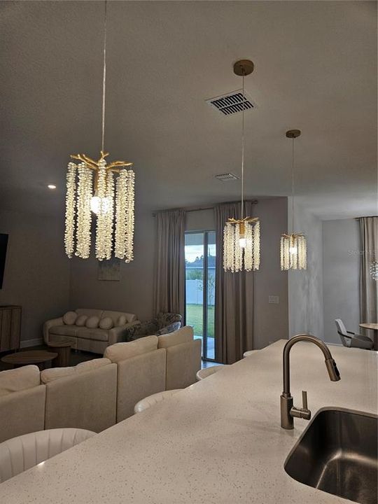 For Sale: $469,900 (4 beds, 3 baths, 2306 Square Feet)