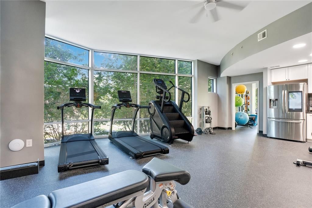 For Rent: $5,800 (3 beds, 2 baths, 2009 Square Feet)