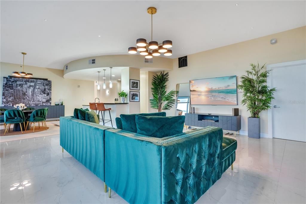 For Rent: $5,800 (3 beds, 2 baths, 2009 Square Feet)