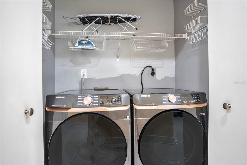 For Rent: $5,800 (3 beds, 2 baths, 2009 Square Feet)