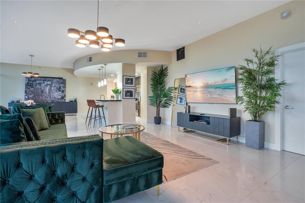 For Rent: $5,800 (3 beds, 2 baths, 2009 Square Feet)