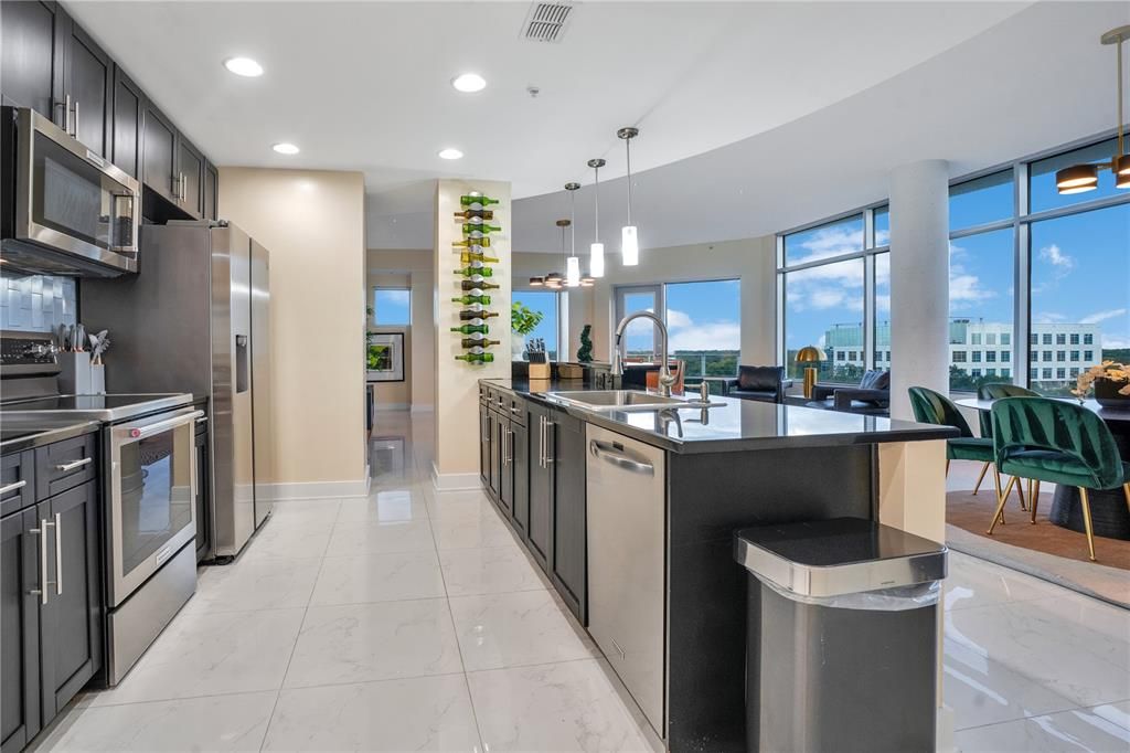 For Rent: $5,800 (3 beds, 2 baths, 2009 Square Feet)