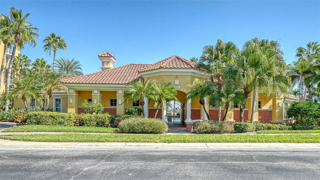 For Rent: $5,500 (2 beds, 2 baths, 1758 Square Feet)