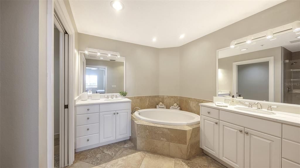 For Rent: $5,500 (2 beds, 2 baths, 1758 Square Feet)