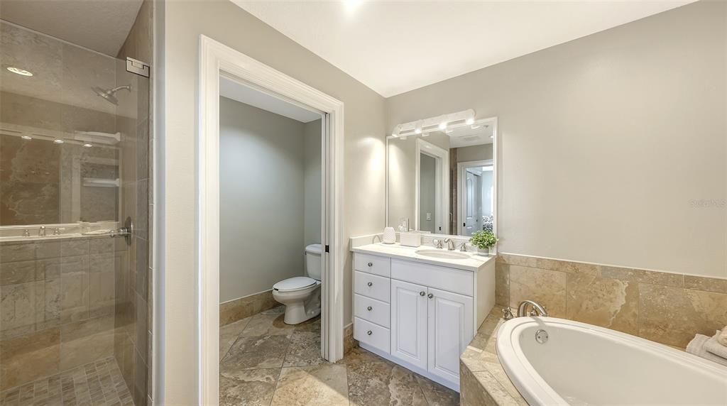 For Rent: $5,500 (2 beds, 2 baths, 1758 Square Feet)