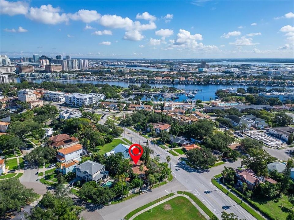 For Sale: $1,200,000 (4 beds, 3 baths, 3334 Square Feet)