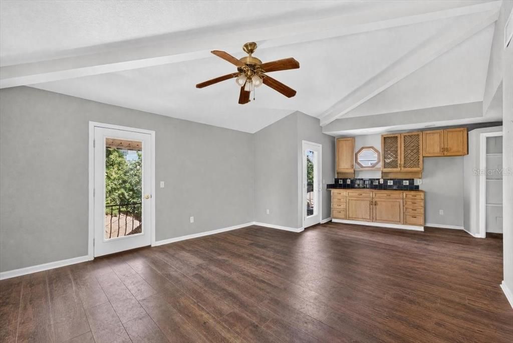 For Sale: $1,200,000 (4 beds, 3 baths, 3334 Square Feet)