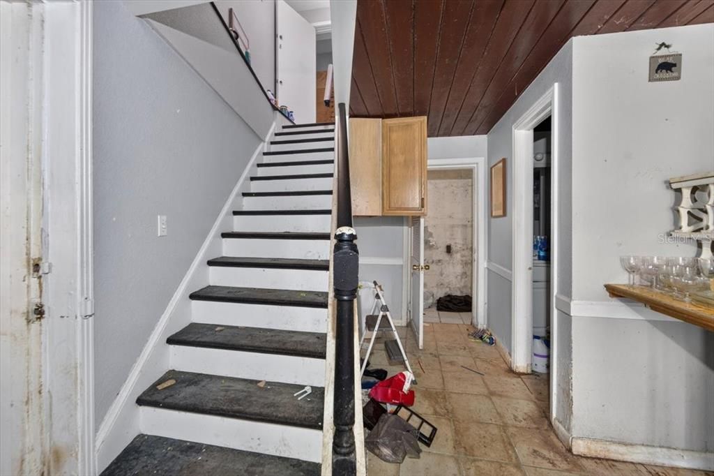 For Sale: $1,200,000 (4 beds, 3 baths, 3334 Square Feet)
