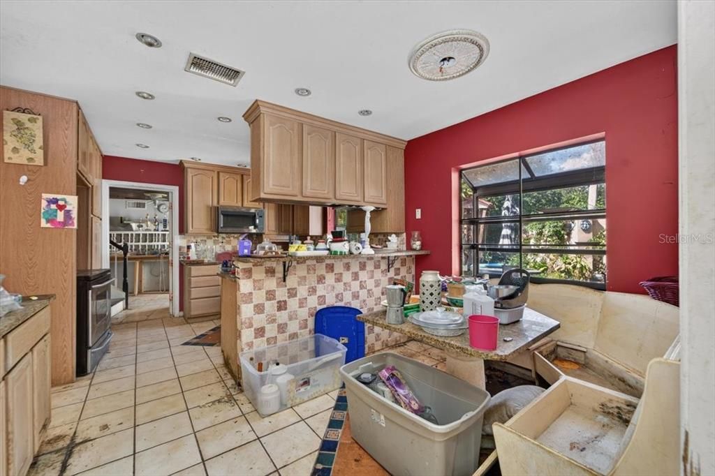 For Sale: $1,200,000 (4 beds, 3 baths, 3334 Square Feet)