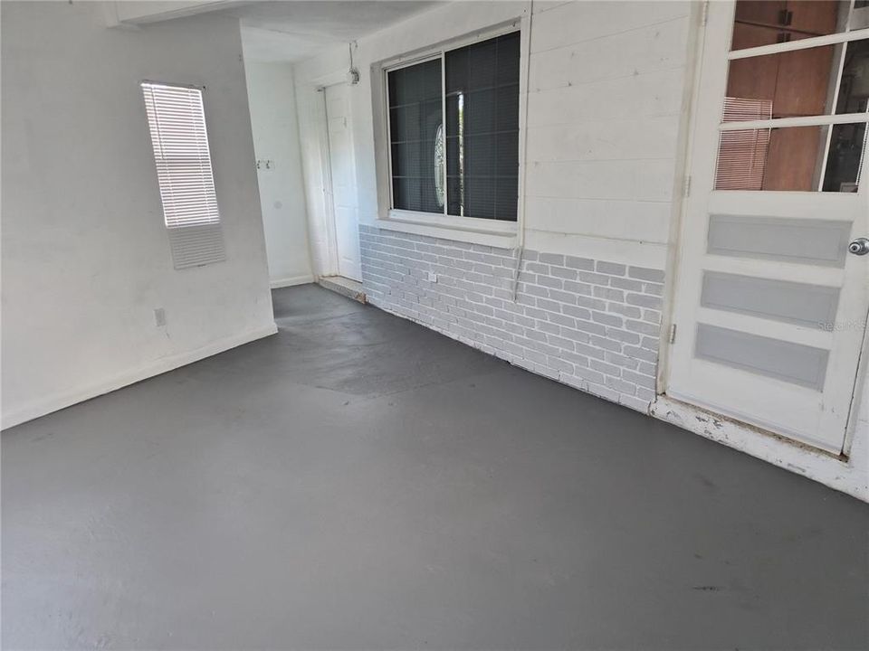 For Rent: $2,400 (3 beds, 2 baths, 1456 Square Feet)