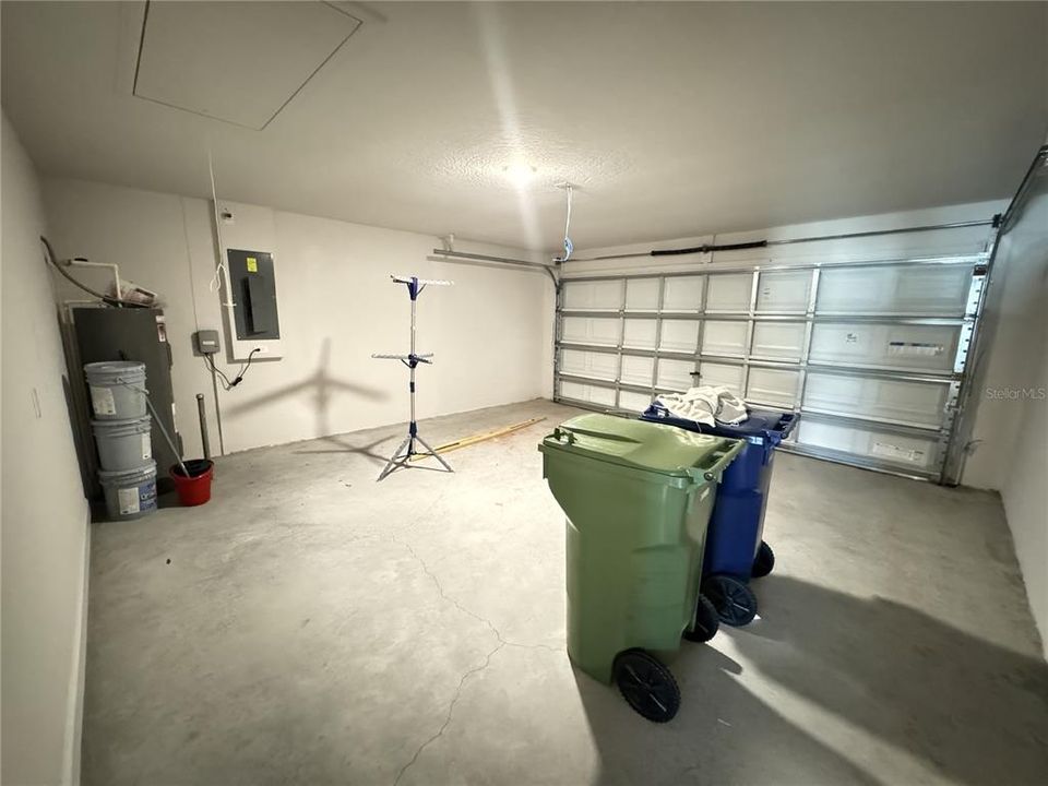 For Rent: $2,050 (4 beds, 2 baths, 1846 Square Feet)