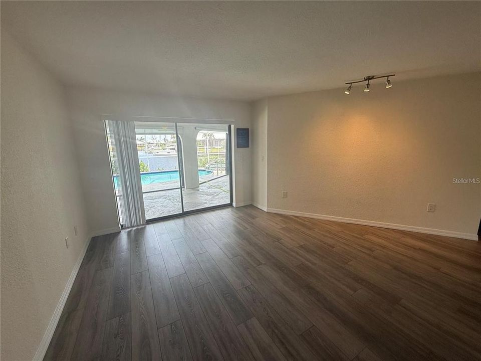 En Renta: $3,000 (4 camas, 2 baños, 2043 Pies cuadrados)
