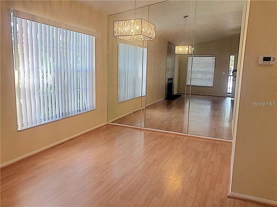 For Rent: $1,700 (2 beds, 2 baths, 865 Square Feet)