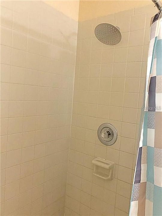 For Rent: $1,700 (2 beds, 2 baths, 865 Square Feet)