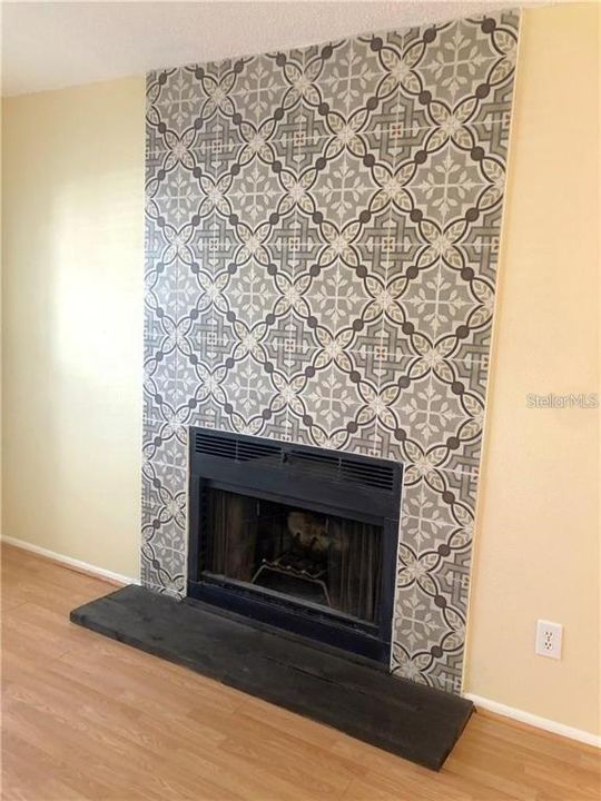 For Rent: $1,700 (2 beds, 2 baths, 865 Square Feet)