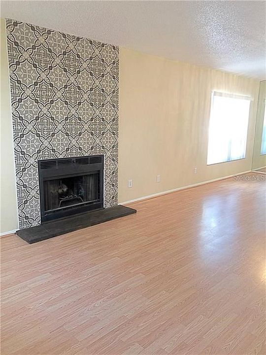 For Rent: $1,700 (2 beds, 2 baths, 865 Square Feet)