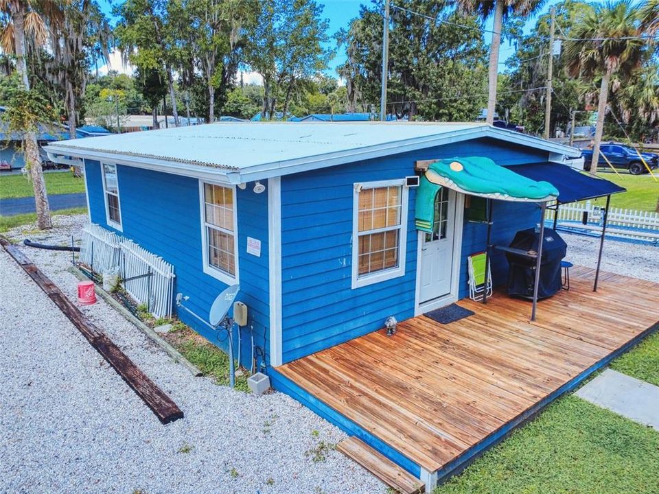 For Sale: $675,000 (2 beds, 2 baths, 1556 Square Feet)