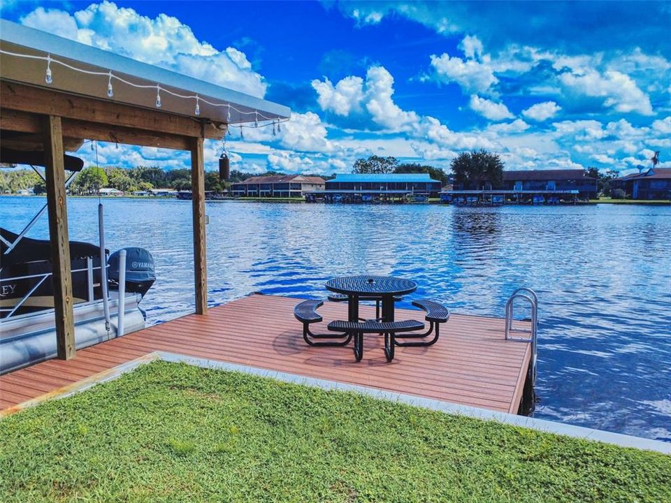 For Sale: $675,000 (2 beds, 2 baths, 1556 Square Feet)
