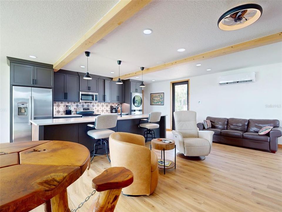 For Sale: $675,000 (2 beds, 2 baths, 1556 Square Feet)