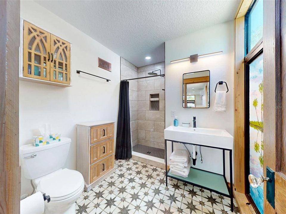 For Sale: $675,000 (2 beds, 2 baths, 1556 Square Feet)
