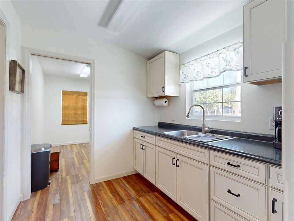 For Sale: $675,000 (2 beds, 2 baths, 1556 Square Feet)