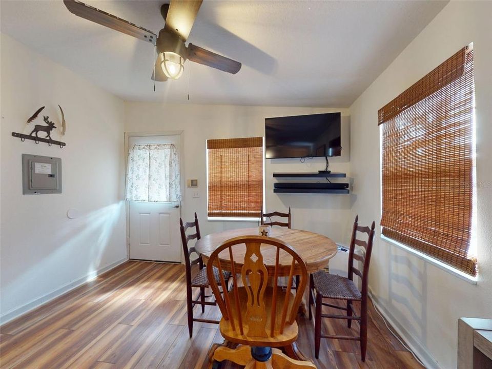 For Sale: $675,000 (2 beds, 2 baths, 1556 Square Feet)