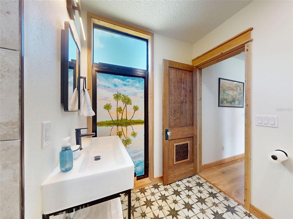 For Sale: $675,000 (2 beds, 2 baths, 1556 Square Feet)