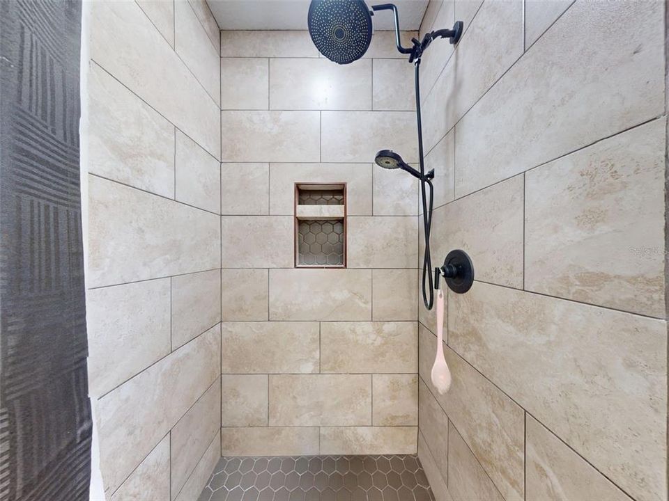 For Sale: $675,000 (2 beds, 2 baths, 1556 Square Feet)