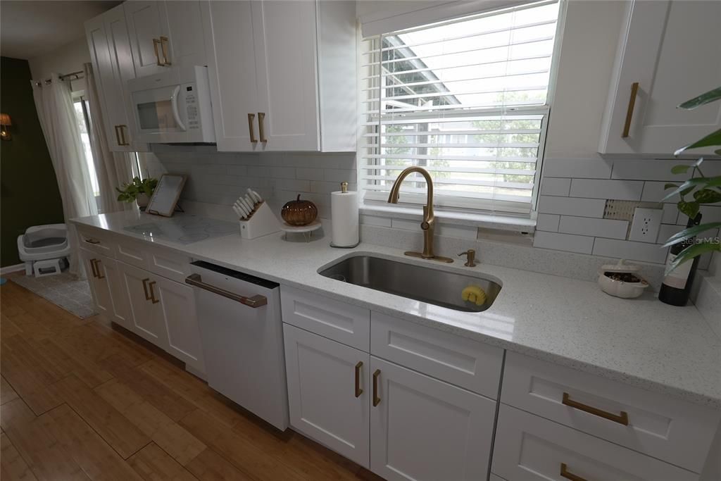 En Venta: $239,000 (2 camas, 1 baños, 910 Pies cuadrados)