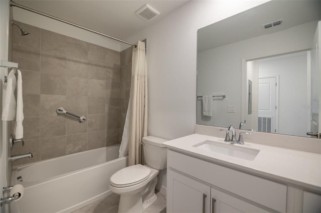 For Sale: $315,000 (2 beds, 2 baths, 1154 Square Feet)