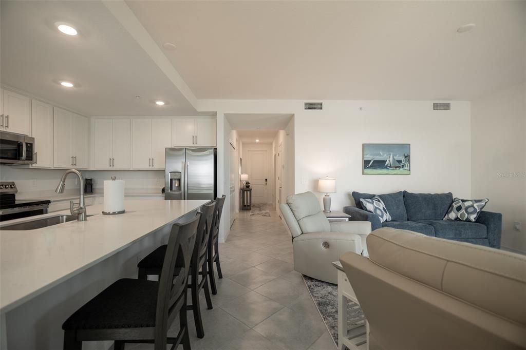 For Sale: $315,000 (2 beds, 2 baths, 1154 Square Feet)