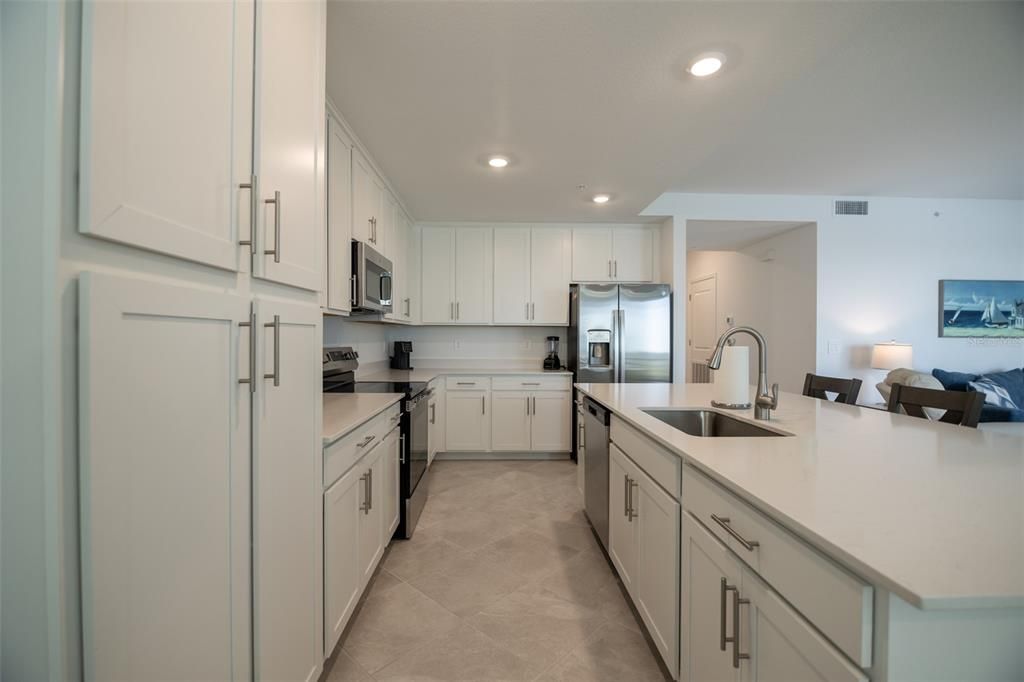 For Sale: $315,000 (2 beds, 2 baths, 1154 Square Feet)