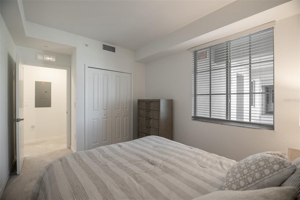 For Sale: $315,000 (2 beds, 2 baths, 1154 Square Feet)