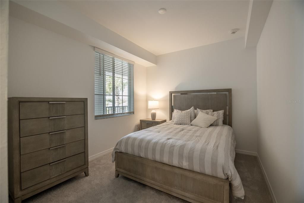 For Sale: $315,000 (2 beds, 2 baths, 1154 Square Feet)