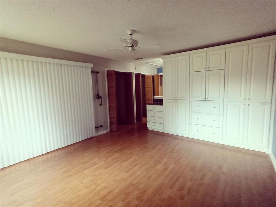 For Rent: $1,900 (2 beds, 2 baths, 1173 Square Feet)