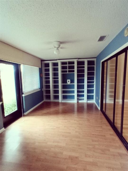For Rent: $1,900 (2 beds, 2 baths, 1173 Square Feet)