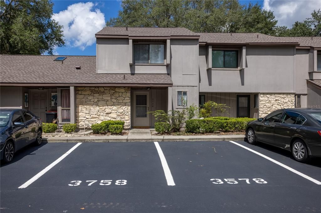 For Sale: $199,800 (2 beds, 1 baths, 1244 Square Feet)