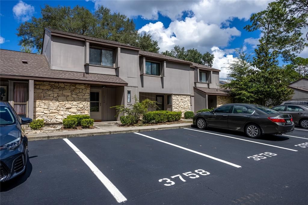 For Sale: $199,800 (2 beds, 1 baths, 1244 Square Feet)
