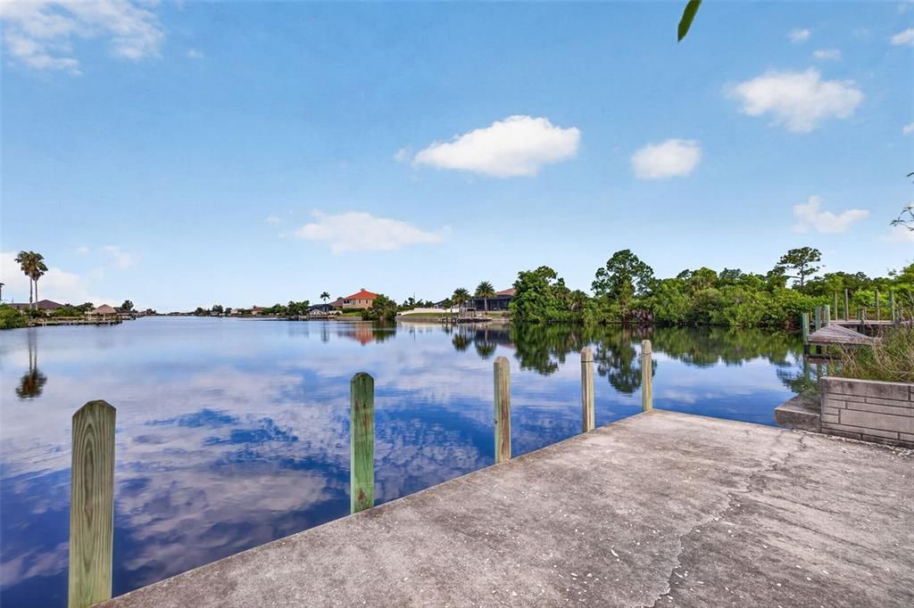 待售: $249,000 (0.23 acres)