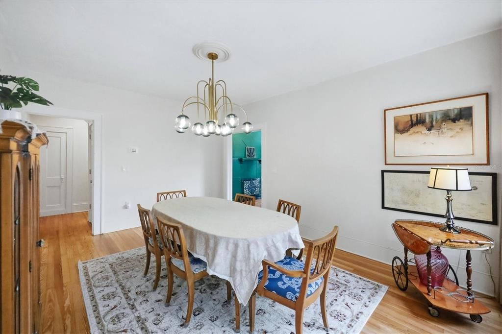En Venta: $420,000 (2 camas, 1 baños, 1426 Pies cuadrados)