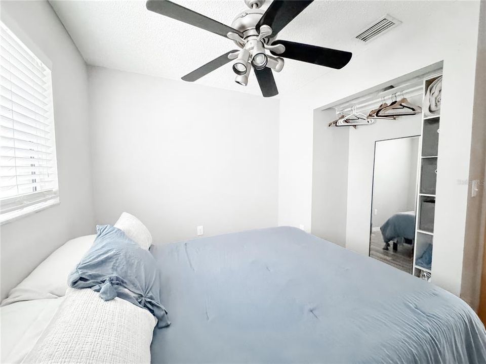 For Sale: $329,900 (3 beds, 1 baths, 962 Square Feet)