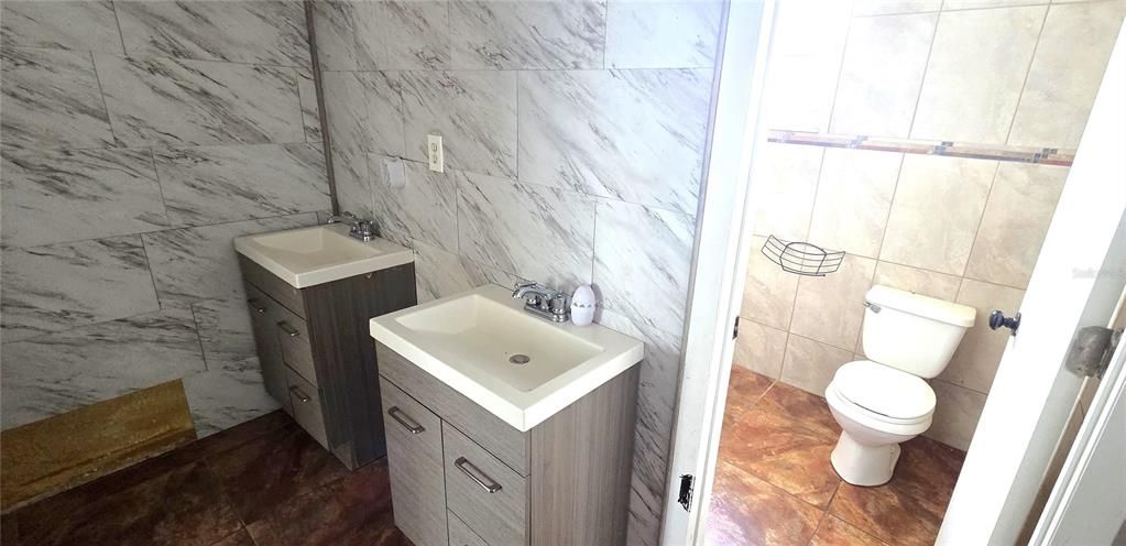 На продажу: $196,000 (4 спален, 3 ванн, 1866 Квадратных фут)