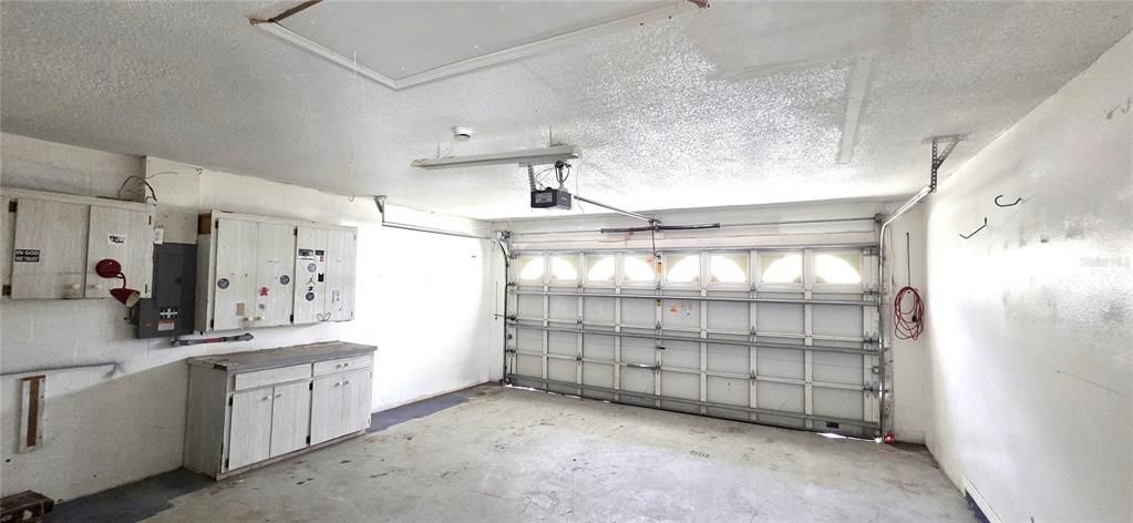На продажу: $196,000 (4 спален, 3 ванн, 1866 Квадратных фут)