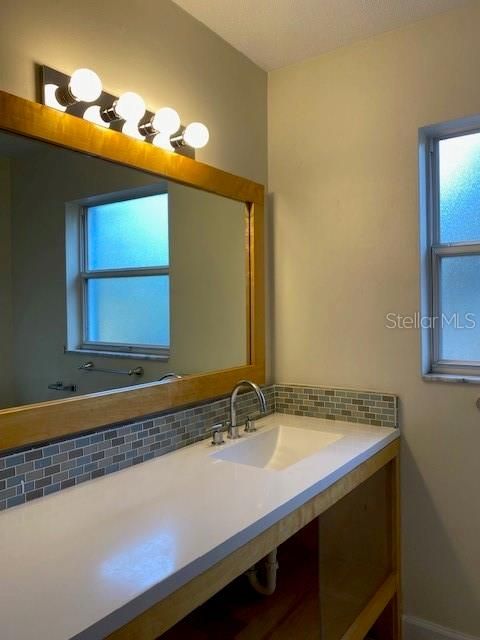 For Rent: $1,850 (3 beds, 2 baths, 2012 Square Feet)