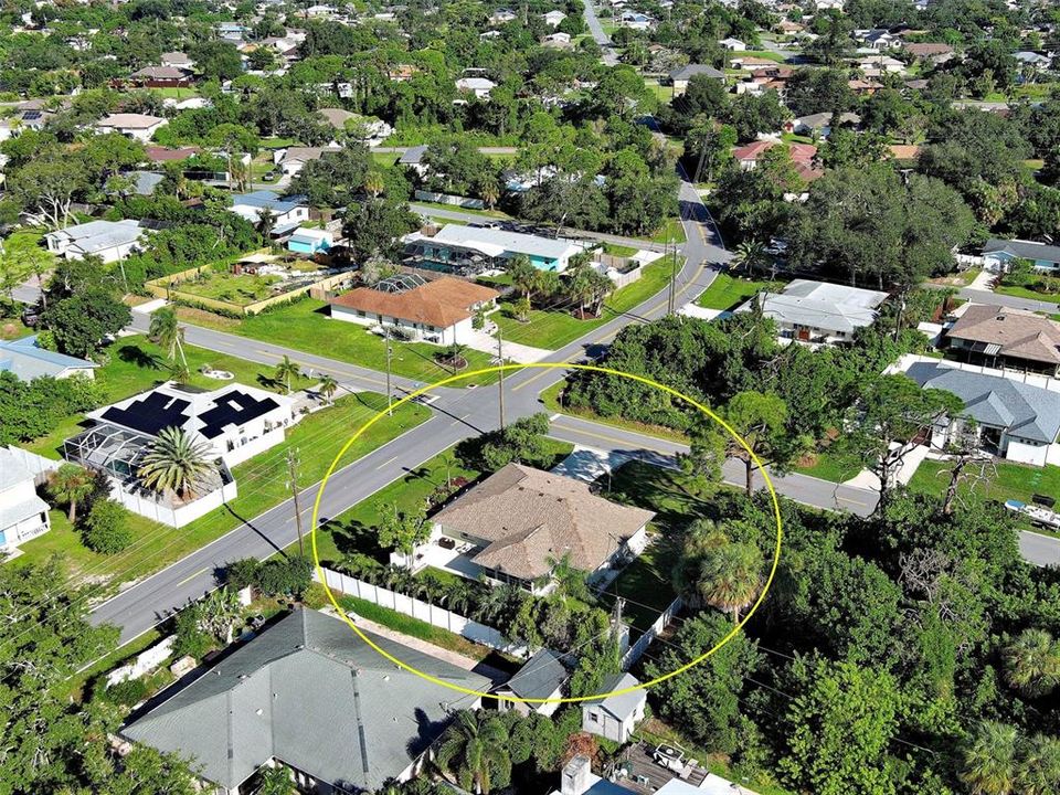На продажу: $319,900 (2 спален, 2 ванн, 1405 Квадратных фут)