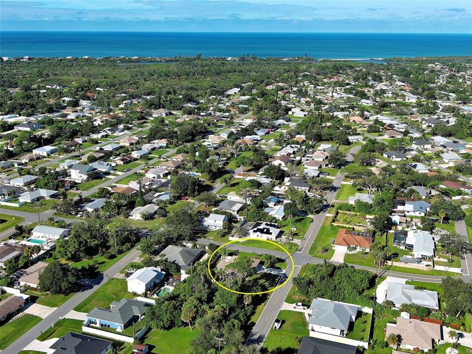 На продажу: $319,900 (2 спален, 2 ванн, 1405 Квадратных фут)