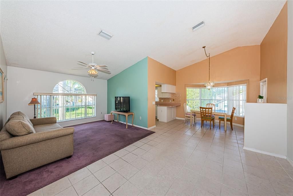 For Sale: $355,000 (3 beds, 2 baths, 1423 Square Feet)