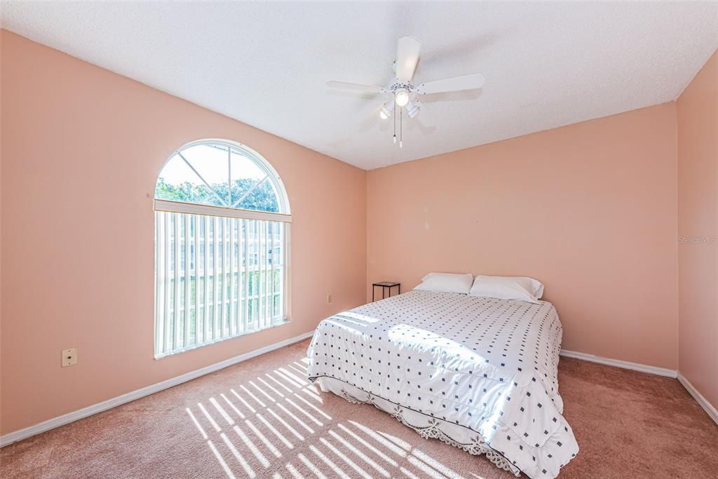 For Sale: $355,000 (3 beds, 2 baths, 1423 Square Feet)