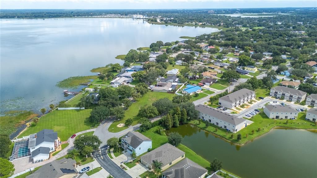 合同活跃: $129,000 (0.69 acres)