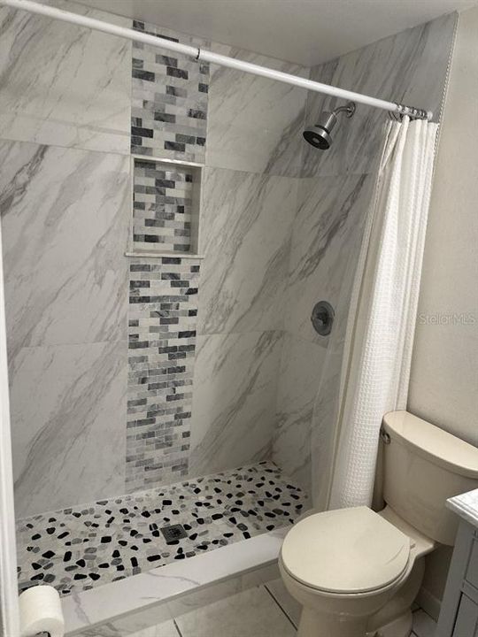 For Rent: $2,395 (3 beds, 2 baths, 1208 Square Feet)